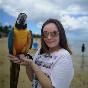 Meet your Posher, Emily